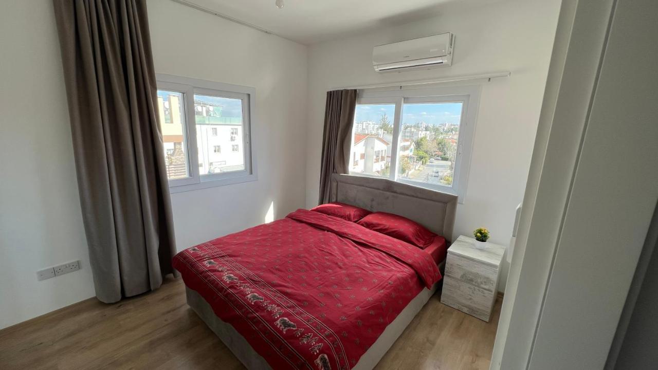 Tetris Apartment Spacious Comfortable Nicosia Esterno foto