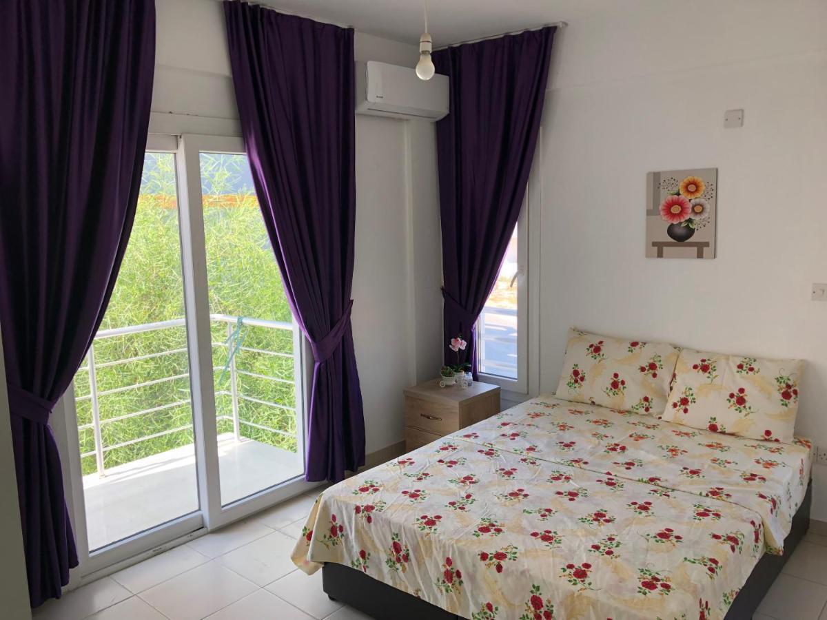Tetris Apartment Spacious Comfortable Nicosia Esterno foto