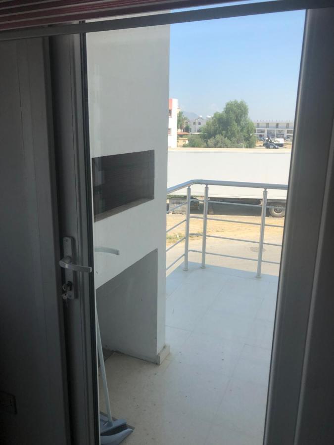 Tetris Apartment Spacious Comfortable Nicosia Esterno foto